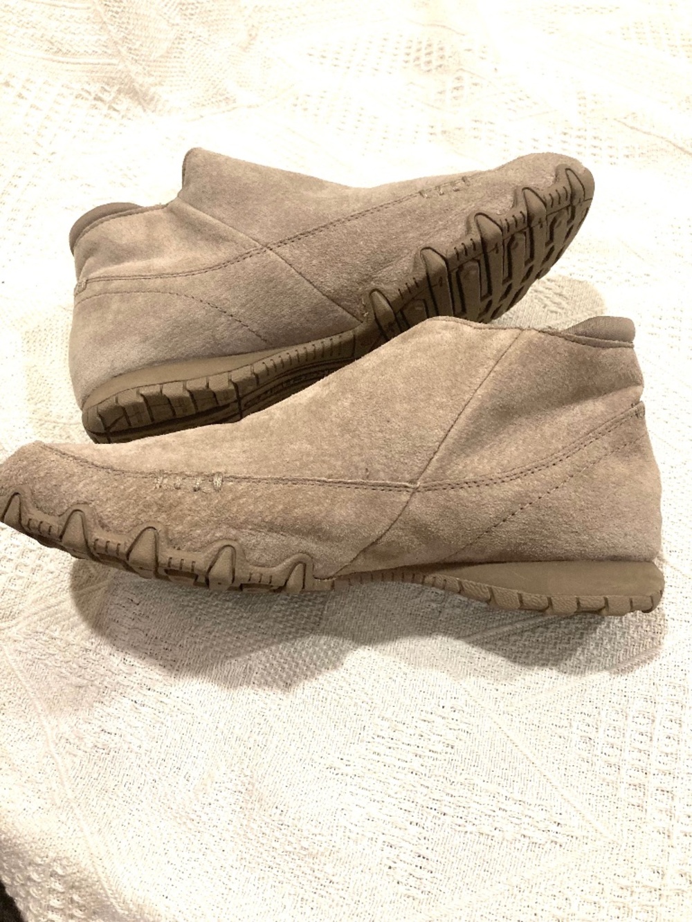 Skechers Relaxed Fit Mush Suede Ankle Boots Memory Foam 44721